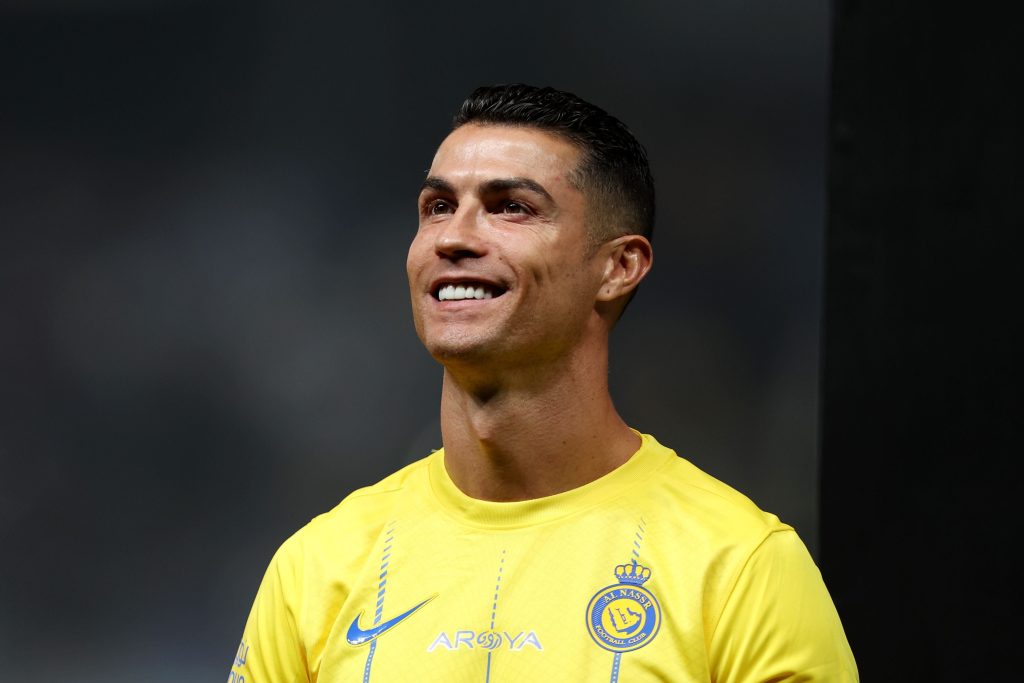 Para mı ? Prestij mi ? Ronaldo Kararını Veriyor!