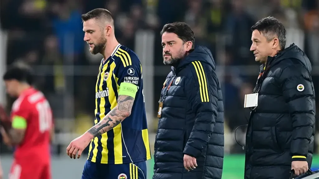 Fenerbahçe Revire Döndü! İşte Sarı-Lacivertlilerde Sakatlık Raporu