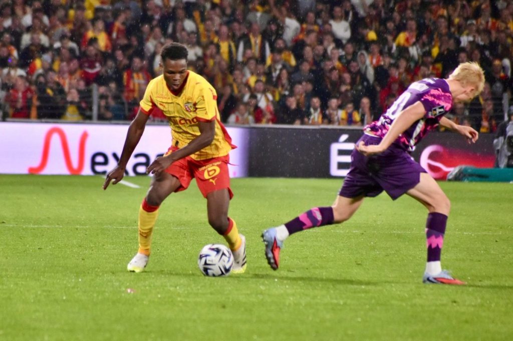 Fransa Ligue 1'de Son İki Haftaya Girdik! Zirve Takibini Bırakmayan Lens Evinde Düşme Hattından Çıkamayan Nantes'i Ağırlıyor - İddaa Tahmini