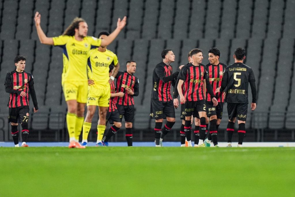 İstanbul’da Zor Eşleşme: Alt Sıralardan Kurtulamayan Fatih Karagümrük Evinde Çaykur Rizespor’u Konuk Ediyor - İddaa Tahmini