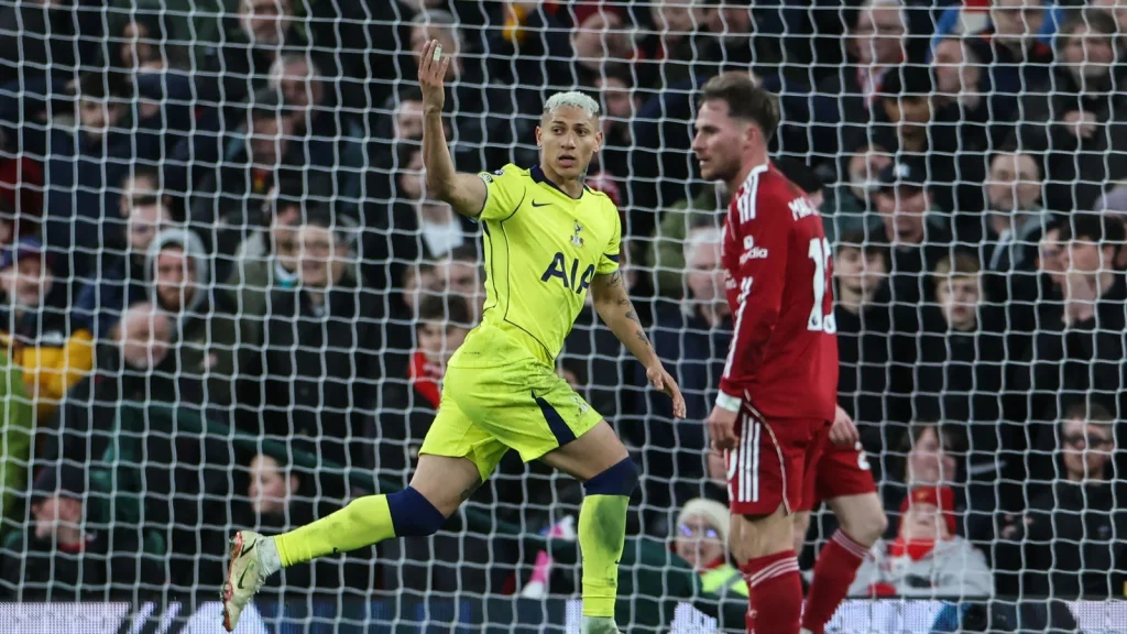 İngiltere Premier Lig'de Küme Düşen Wolverhampton Sahasında Tottenham'ı Konuk Ediyor - İddaa Tahmini