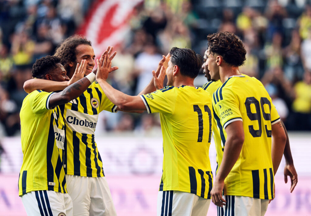 Fenerbahçe'den Görkemli Başlangıç! Hazırlık Maçları Cumartesi Akşamı Pogon Szczecin Karşısında Devam Ediyor - İddaa Tahmini