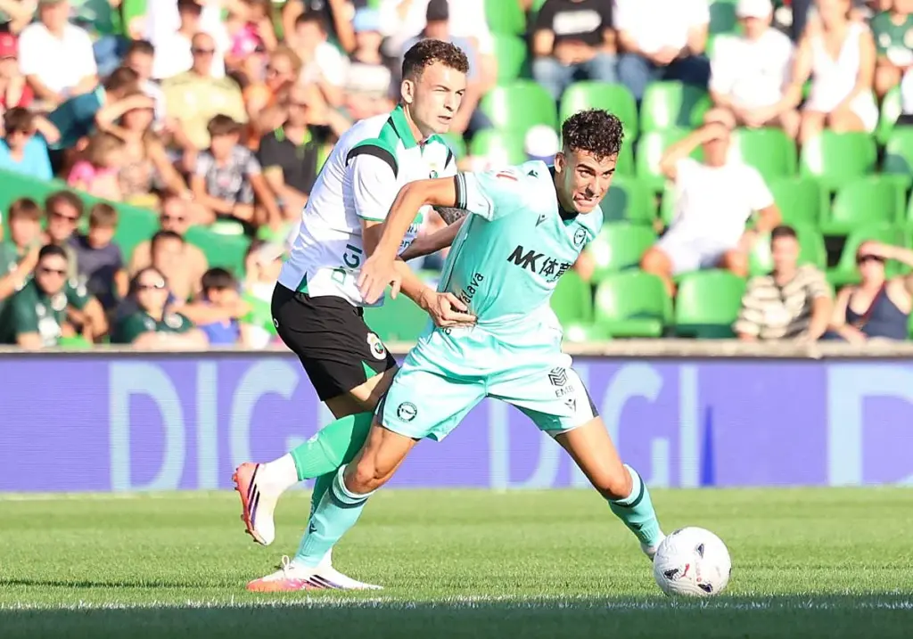 İspanya La Liga'nın Yeni Temsilcisi Racing Santander, Pazar Akşamı Taraftarı Önünde Villarreal'i Konuk Ediyor - İddaa Tahmini