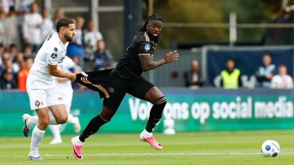Hollanda Eredivisie Ligi'nde iki Şampiyonluk Adayı Ajax ile PSV, Cumartesi Akşamı Dördüncü Haftada Karşı Karşıya Geliyor - İddaa Tahmini