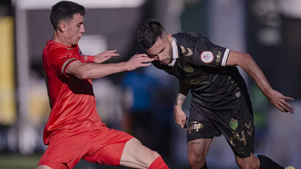 Türkiye 1. Ligi'nde Heyecan Pazartesi Akşamı Devam Ediyor! Gözünü Zirveye Diken Bursaspor Deplasmanda Manisa FK'ya Konuk Ediyor - İddaa Tahmini