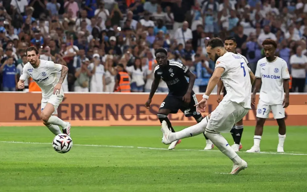 Fransa Ligue 1'de Heyecan Pazar Akşamı Devam Ediyor! Marsilya'nın İç Sahada Rakibi Paris FC - İddaa Tahmini