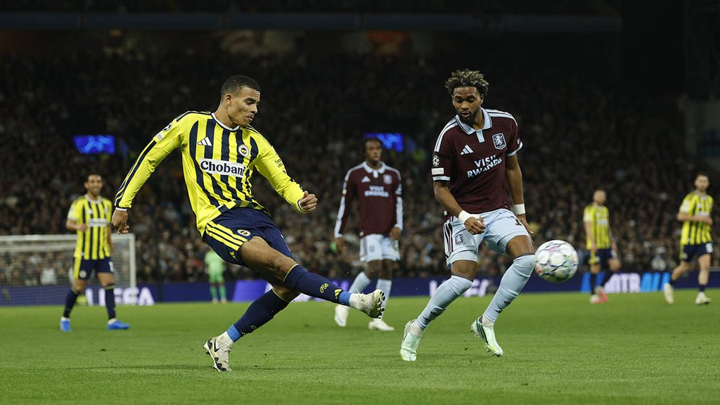Fenerbahçe İngiltere Deplasmanında Paramparça! Aston Villa Deplasmanında Yarım Düzine Gol Yedik