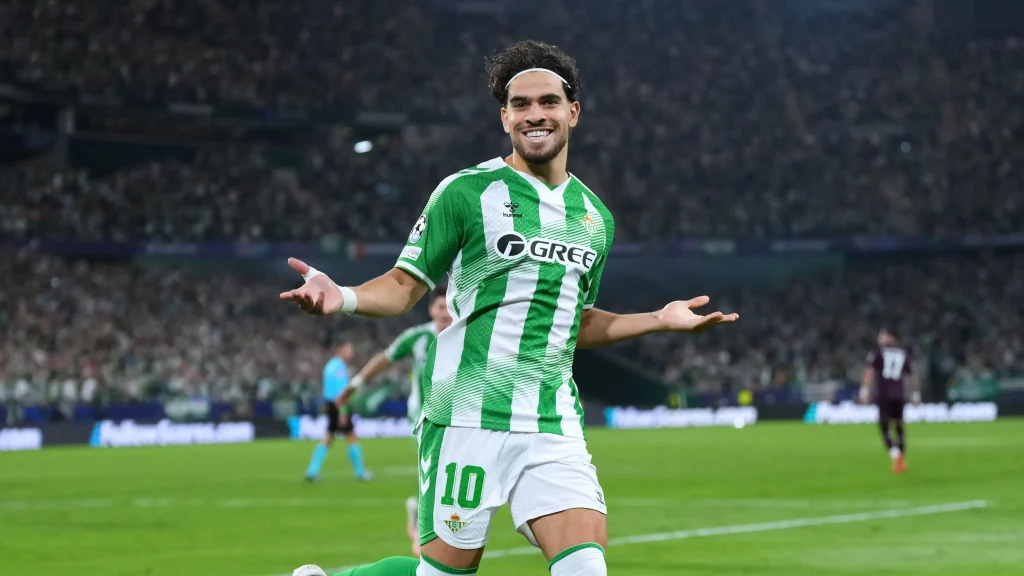 Şampiyonlar Ligi'nde Kazanan Real Betis ile Barcelona, İspanya La Liga'da Karşı Karşıya Geliyor - İddaa Tahmini