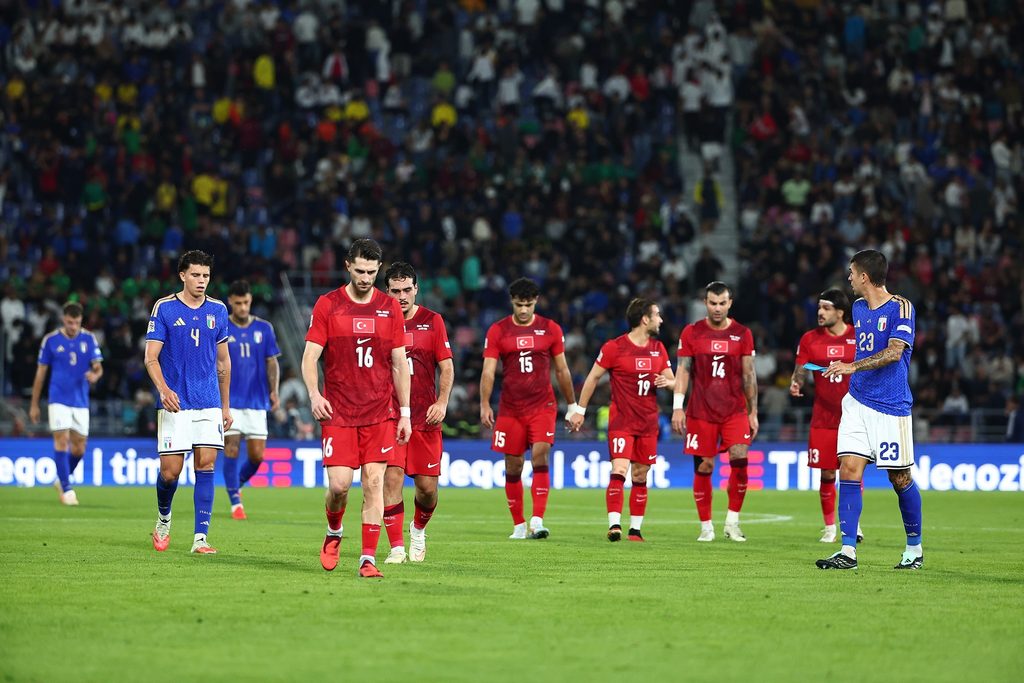 Türk Futbolu Nereye Gidiyor! Federasyonda Yaşanan Yozlaşma Montella’nın Oynattığı Kötü Futbolla Birleşti.